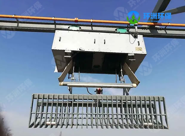 悬挂式移动液压抓斗清污机