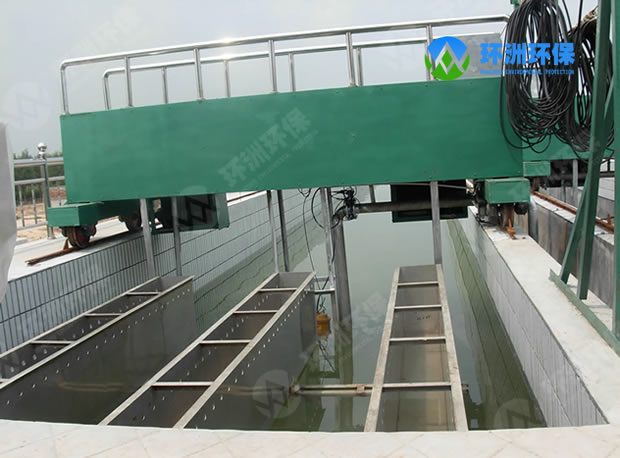 行车式刮油刮泥机